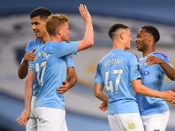 La goleada sirve para reconfortar al City tras el título de liga perdido y acomoda a los de Guardiola en la segunda plaza, con once puntos de ventaja sobre el Leicester City, tercero. AFP / L. Griffiths