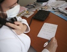 En cuatro meses de operación han sido atendidas 40 mil llamadas, 33% de las cuales se debieron a casos sospechosos. AFP/P. Pochard