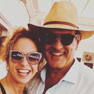 Lucero chulea antigua foto de su novio Michel Kuri