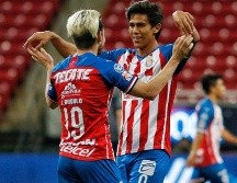 Jesús Angulo y José Juan Macías festejan uno de los goles anotados durante el partido. IMAGO 7