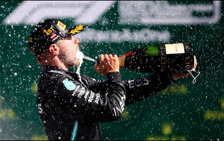 Bottas celebra su triunfo en la apertura del Mundial de la Fórmula 1. AP / M. Thompshon