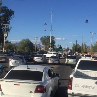 Bloquean paso a extranjeros en Sonoyta, fronteriza con EU