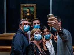 Los estadounidenses aún no pueden viajar a la Unión Europea. El museo esperaba apenas siete mil visitantes el día de la reapertura. Antes de la pandemia, hasta 50 mil personas entraban en el Louvre. EFE /EPA / C. Petit Tesson