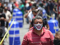 Este lunes comenzó la reapertura de la actividad comercial en el Centro Histórico de la Ciudad de México. EFE / S. Gutiérrez