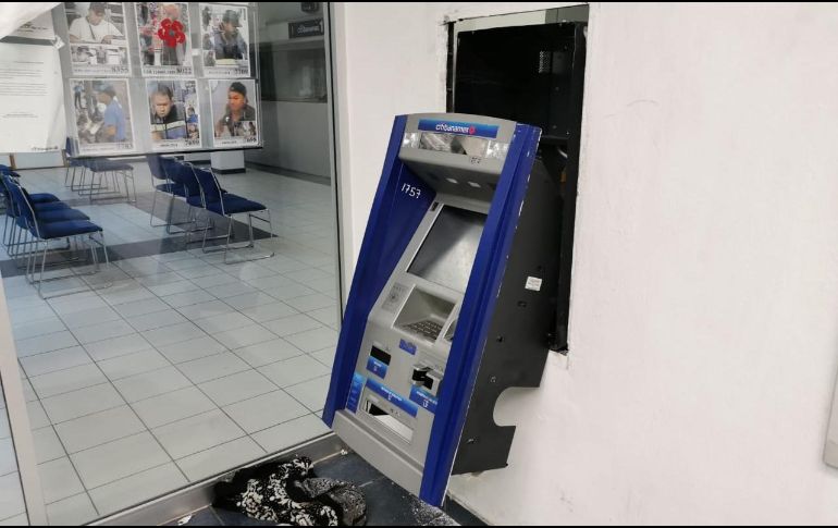 En las últimas tres semanas han sido detenidos seis personas por intentar instalar una trampa en cajeros automáticos de bancos. ESPECIAL