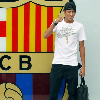 Desestiman demanda del Santos contra el Barça por fichaje de Neymar