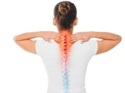 Una mala postura puede acarrear dolor en distintas zonas de la espalda. GETTY IMAGES