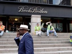 La empresa, fundada en 1818, sobrevivió a dos guerras mundiales, a la Gran Depresión y a la evolución hacia modas más informales para la oficina. AP/ARCHIVO