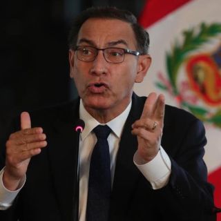 Martín Vizcarra convoca a elecciones en Perú para abril de 2021