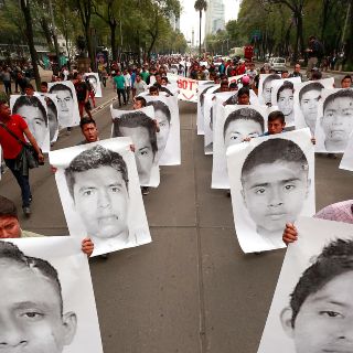 Detienen a dos agentes de la AIC por tortura en investigaciones del caso Ayotzinapa