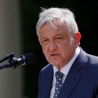 López Obrador vuelve a México tras reunirse con Trump