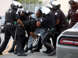 Abogados de los agentes hablaron con medios de comunicación sobre el proceso, algo que llevó al juez a tomar la decisión. EFE/ARCHIVO