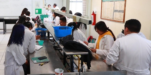 Padres prev&eacute;n cambiar a sus hijos de escuelas privadas a p&uacute;blicas