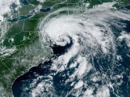 Hay avisos preventivos vigentes para la zona comprendida entre Fenwick Island, Delaware, y Watch Hill, Rhode Island, debido al fenómeno. EFE/NHC-NOAA