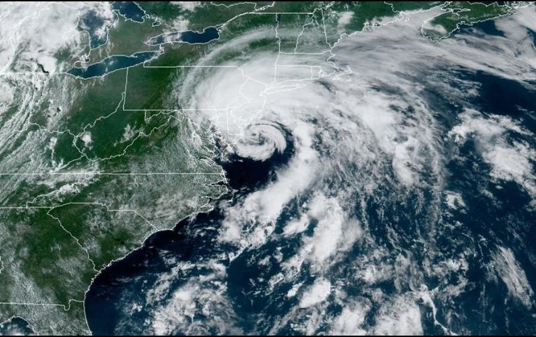 Hay avisos preventivos vigentes para la zona comprendida entre Fenwick Island, Delaware, y Watch Hill, Rhode Island, debido al fenómeno. EFE/NHC-NOAA