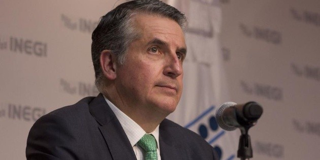 Julio Santaella, director del Inegi, da positivo a COVID-19