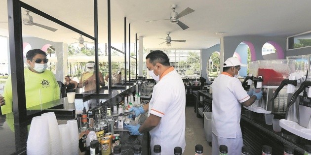 M&eacute;xico pierde 92% de sus ingresos por turismo for&aacute;neo