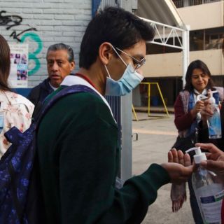 Estudiantes que terminaron vida escolar en pandemia sufren enojo y frustración