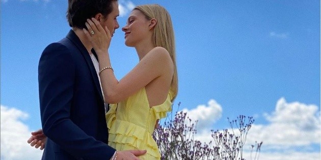 Brooklyn Beckham y Nicola Peltz se comprometen