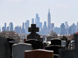Más de 17 mil 500 personas han muerto en la ciudad como consecuencia de la pandemia, que ha causado más de 135 mil muertos en Estados Unidos, de acuerdo con el centro Johns Hopkins. AFP / ARCHIVO