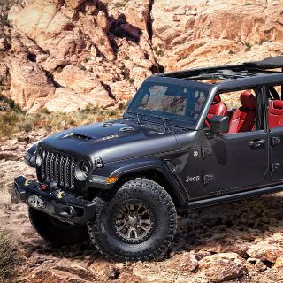 El Wrangler recibe un V8, al menos en concepto con el Rubicon 392