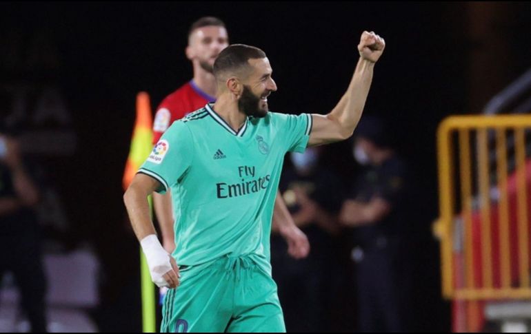 Benzema anotó un gol al minuto 16 en el partido contra el Granada. EFE / J.  Martín