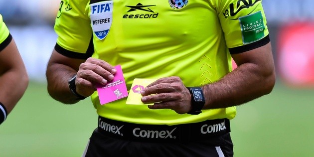 Tres &aacute;rbitros m&aacute;s de la Liga MX dan positivo a coronavirus