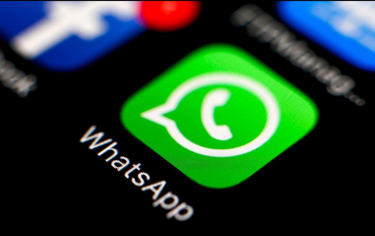 WhatsApp en modo oscuro funciona para la versión versión 2.2027.10. EFE / ARCHIVO