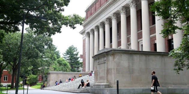 EU desiste de retirar visas a estudiantes extranjeros