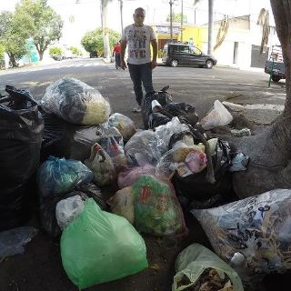 Al menos ocho colonias de Guadalajara presentan fallas en la recolección de basura
