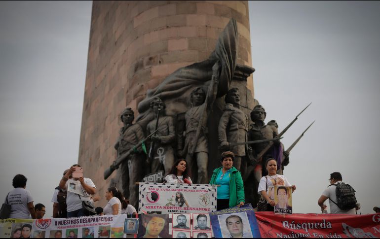 Manifestación en la glorieta de “las y los desaparecidos”. EL INFORMADOR/Archivo