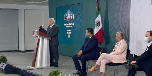 L&oacute;pez Obrador encabeza reuni&oacute;n de seguridad en Irapuato