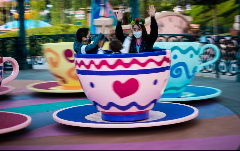 Tanto el parque como los visitantes están obligados a adaptarse a la situación en función de la evolución de la pandemia. EFE / C. Petit