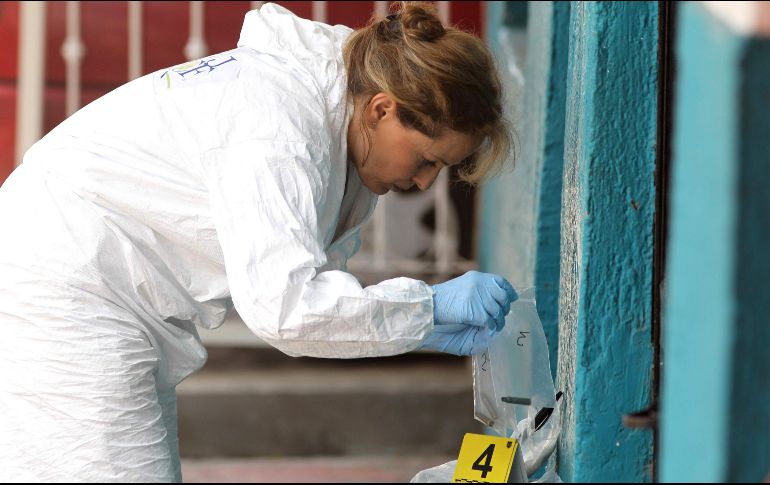 El titular del Ejecutivo señala que desde que asumió la Presidencia ha habido un control en la incidencia delictiva, empero donde no han podido lograr una disminución considerable es en los homicidios dolosos. AFP / ARCHIVO