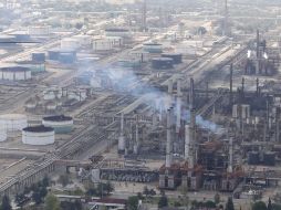 El Presidente visitó la refinería de Salamanca, Guanajuato. SUN/ARCHIVO