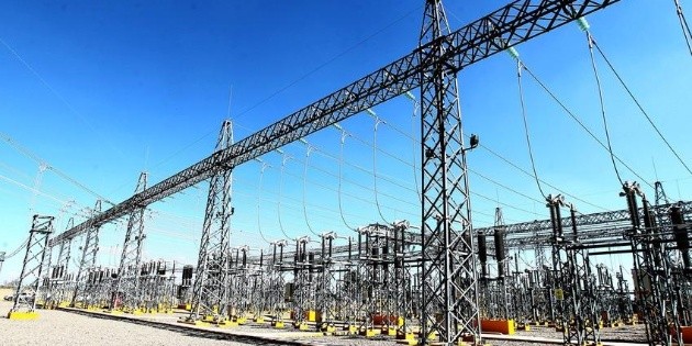 La CFE cancela la construcci&oacute;n de tres plantas el&eacute;ctricas por pandemia