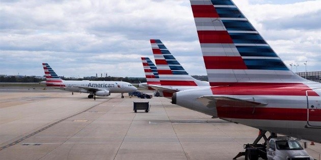 American Airlines advierte que podr&iacute;a despedir hasta 25 mil trabajadores