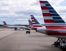 Aviones de American Airlines estacionados en la pista del Aeropuerto Nacional Ronald Reagan en Arlington, Virginia. EFE/ARCHIVO