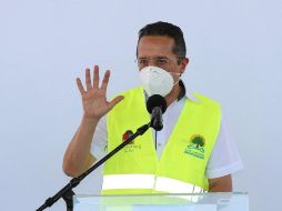 Joaquín González indicó que en esta semana se realizó la prueba para detectar si era portador del virus. TWITTER / González