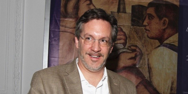 Sabina Berman y John Ackerman intercambian acusaciones