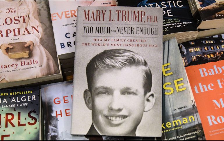 La publicación de Mary Trump, es el primer retrato poco halagador del presidente de EU por parte de un integrante de su familia. AFP / S. Keith
