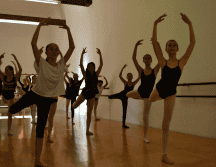 La SCJ pidió que no comprendiéramos a las academias de arte como una aula convencional de clases, sino en su singularidad y su diciplina. FACEBOOK / Escuela de Artes Jalisco