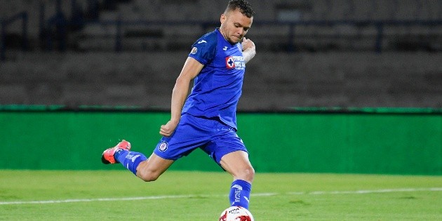 Cruz Azul desconoce inter&eacute;s por Jonathan Rodr&iacute;guez en Europa