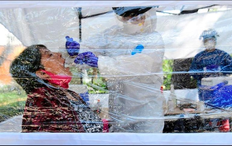 La mandataria hizo un llamado a continuar con las medidas preventivas. EFE/J. Núñez