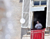 Francisco recordó a las personas cuyo sufrimiento durante la pandemia está siendo agravado por conflictos. AFP / F. Monteforte