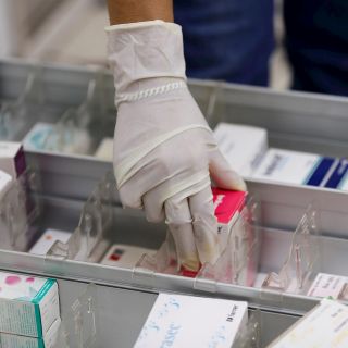 Autorizan bases de licitación para compra de medicina en Guadalajara