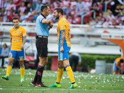 El árbitro Luis Enrique Santander estaría listo para el arranque del torneo Guard1anes 2020, luego de asegurar que está libre de COVID-19. MEXSPORT / ARCHIVO