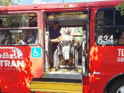 La CEDHJ emitió una recomendación dirigida a la Setran y a Siteur para que faciliten que las personas que viven con una discapacidad accedan al servicio de transporte. EL INFORMADOR / ARCHIVO