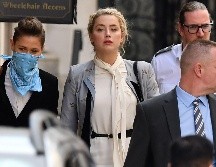 La actriz alega que Depp le arrojó un teléfono 