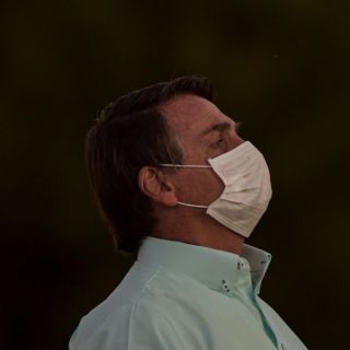 Bolsonaro seguirá en cuarentena tras nuevo positivo por coronavirus